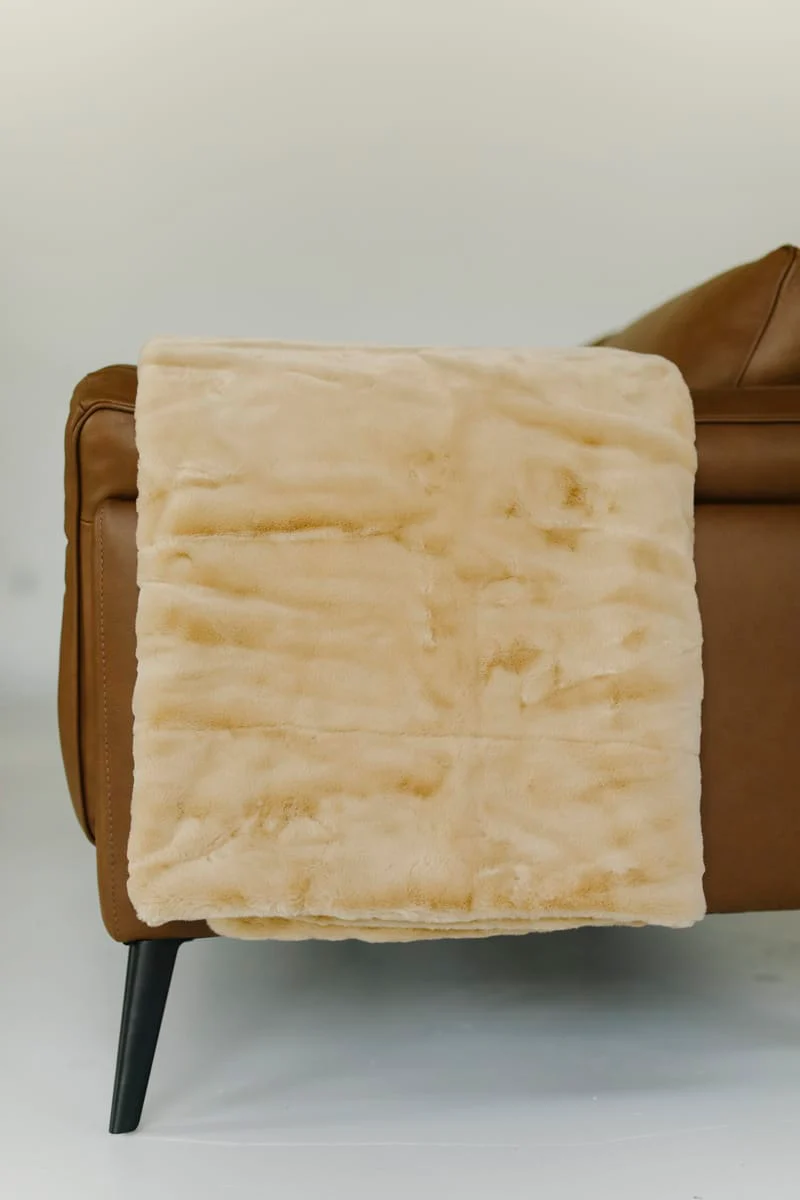 Lush True Caramel Blanket - Image 6