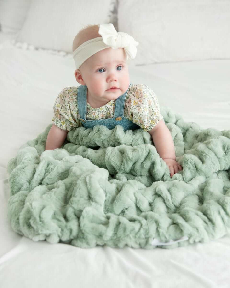 Hugs Mist Blanket - Image 3