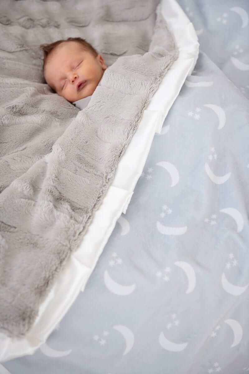 Shining Moon Silver Blanket
